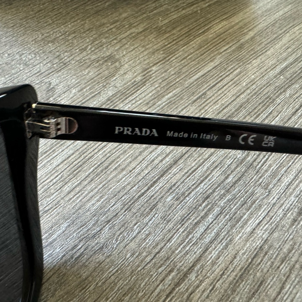 Women’s Prada Sunglasses - Picture 4 of 8